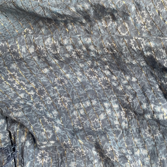 Vintage Blue Metallic Fringe Scarf - Picture 5 of 5